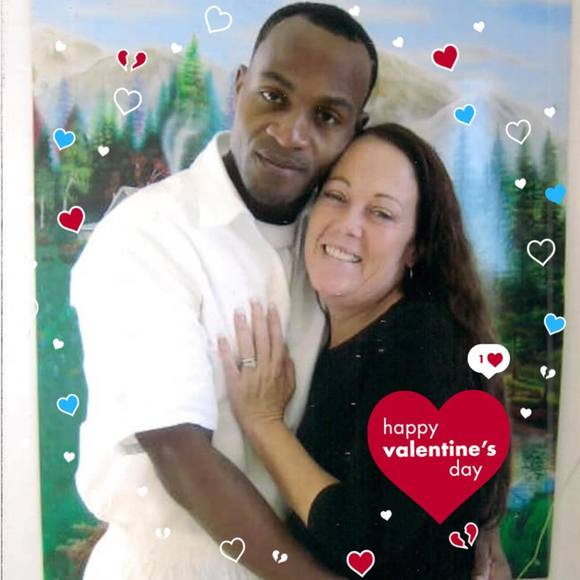Poshmark profile picture for @mantes